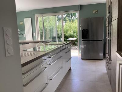 Demeure - 310 m² - 10 pièces