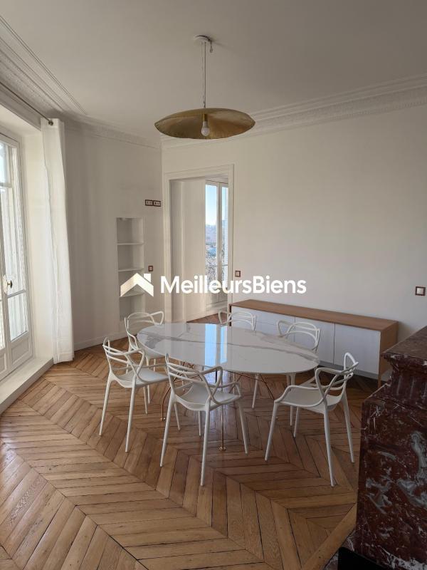 Appartement - 127 m² - 5 pièces