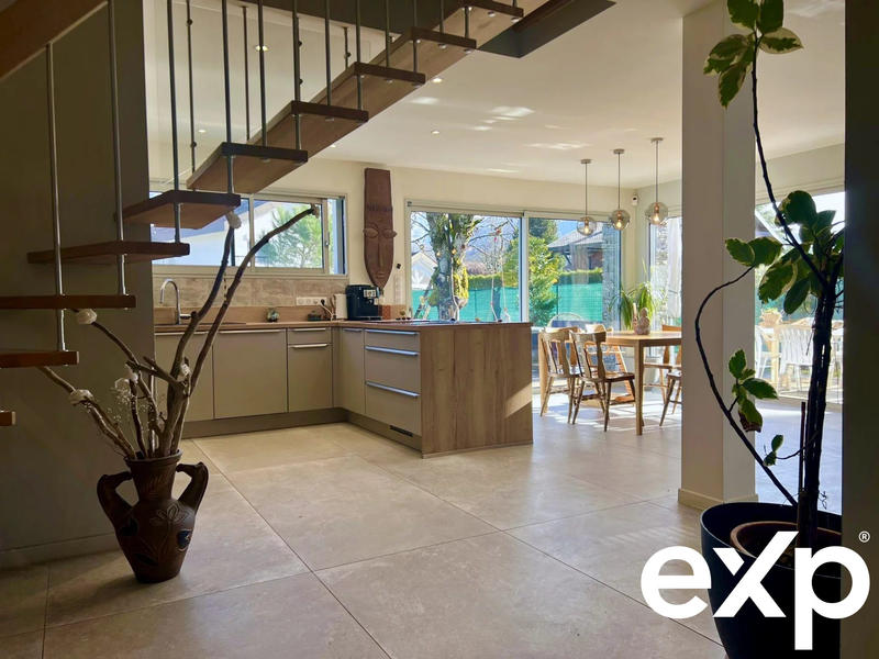 Villa - 138 m² - 6 pièces