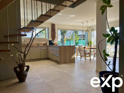 Villa - 138 m² - 6 pièces