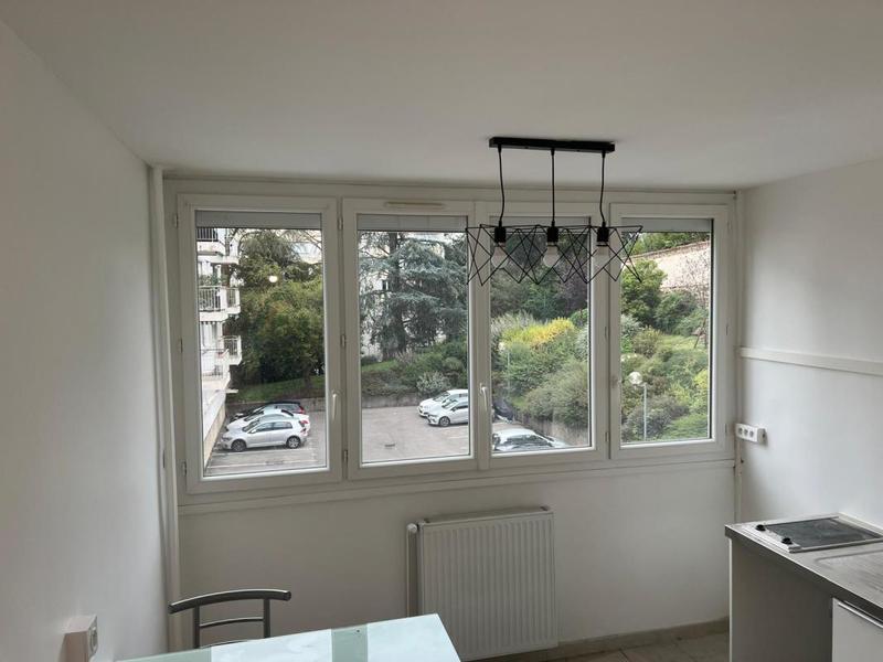 Studio - 28 m² - 1 pièce