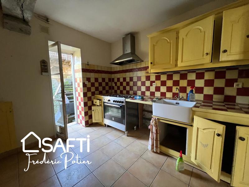 Maison - 240 m² - 7 pièces