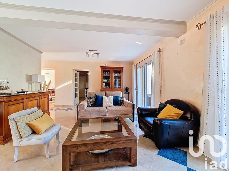 Maison - 177 m² - 7 pièces