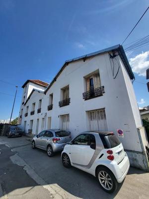 Immeuble - 1 227 m² - 30 pièces