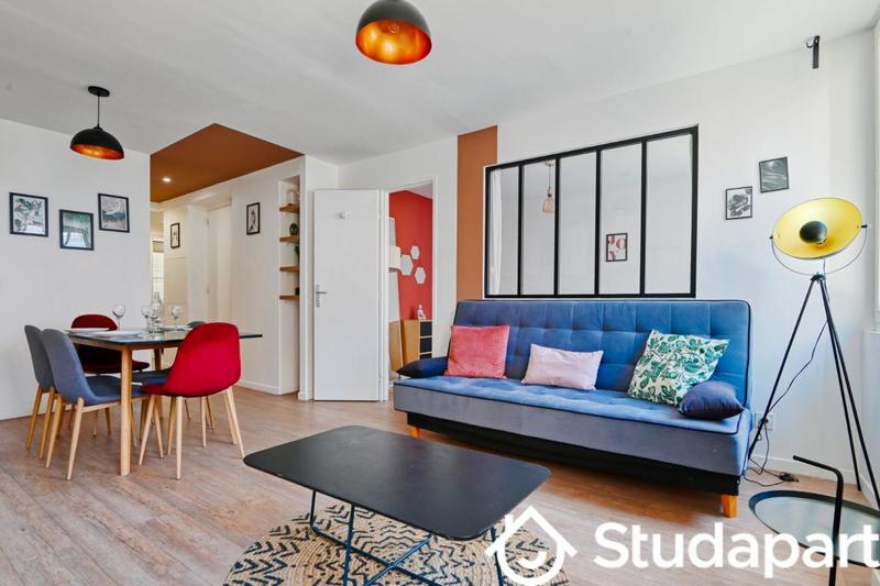 Chambre - 9 m² - 1 pièce