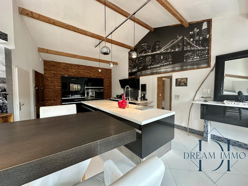 Villa - 400 m² - 12 pièces