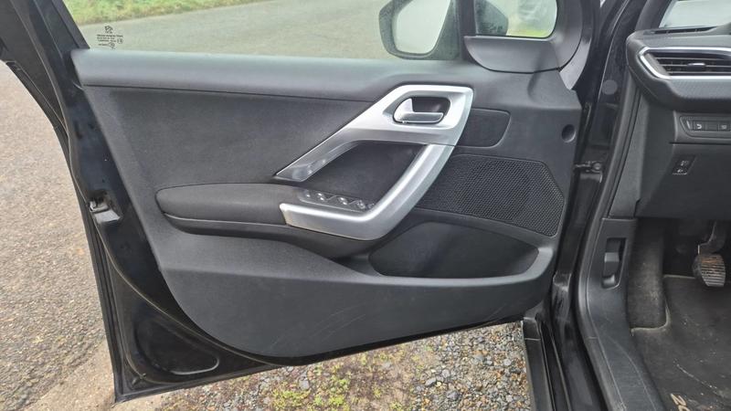 Peugeot 2008 1.5 BlueHDi 100 Allure Business