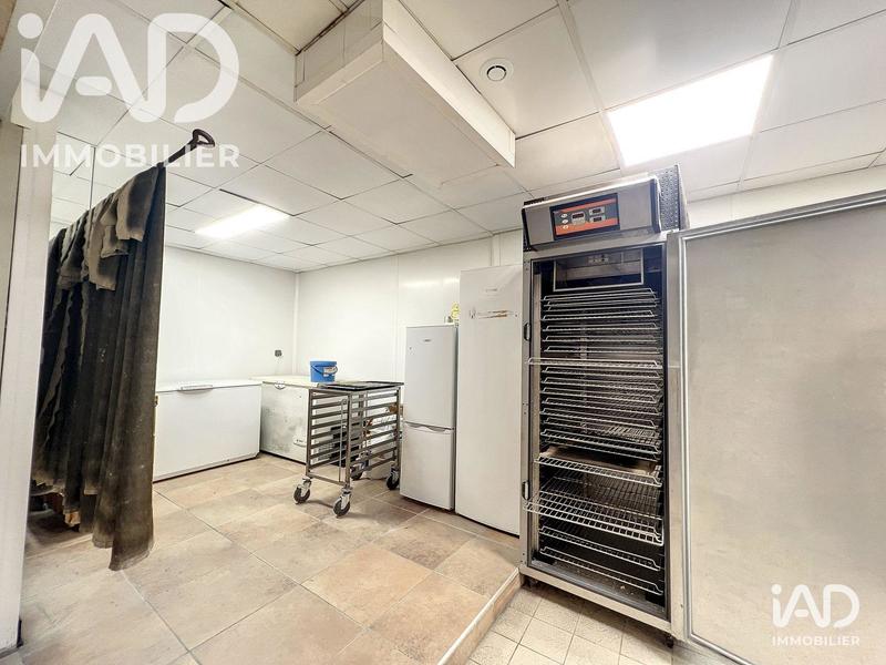 Local commercial - 240 m²