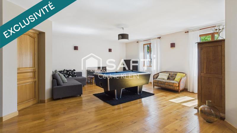 Maison - 280 m² - 8 pièces