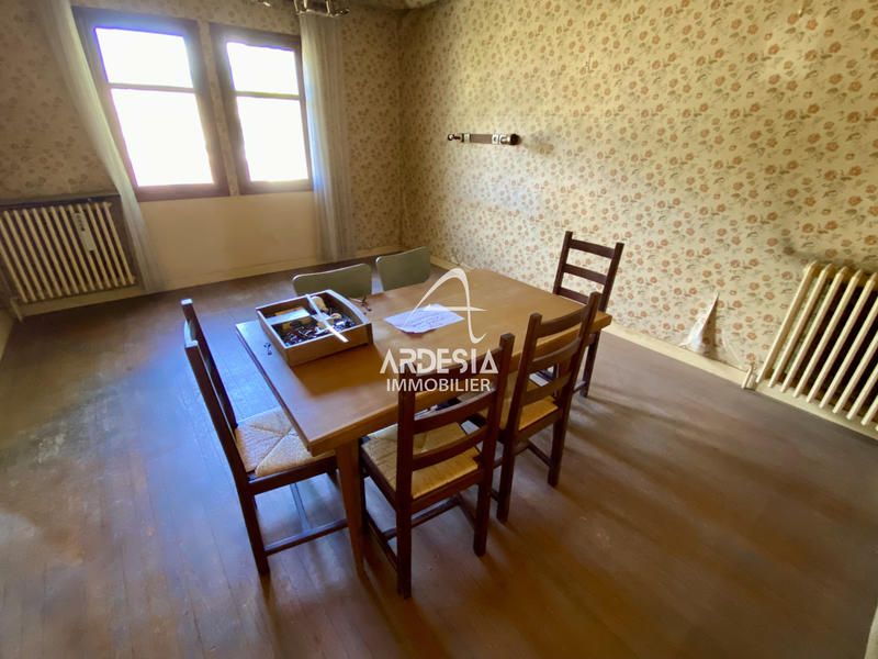 Maison - 137 m² - 7 pièces