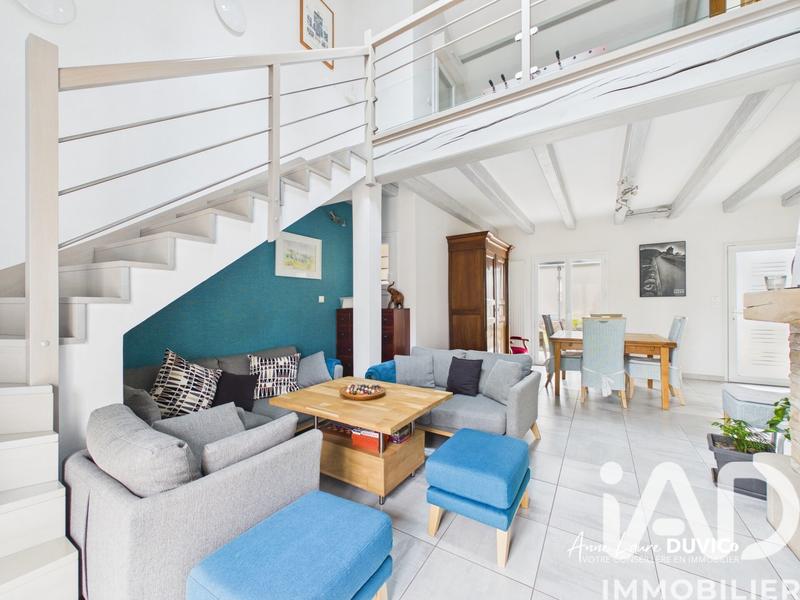 Maison - 144 m² - 5 pièces