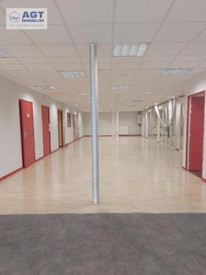 Local commercial - 232 m² - 4 pièces