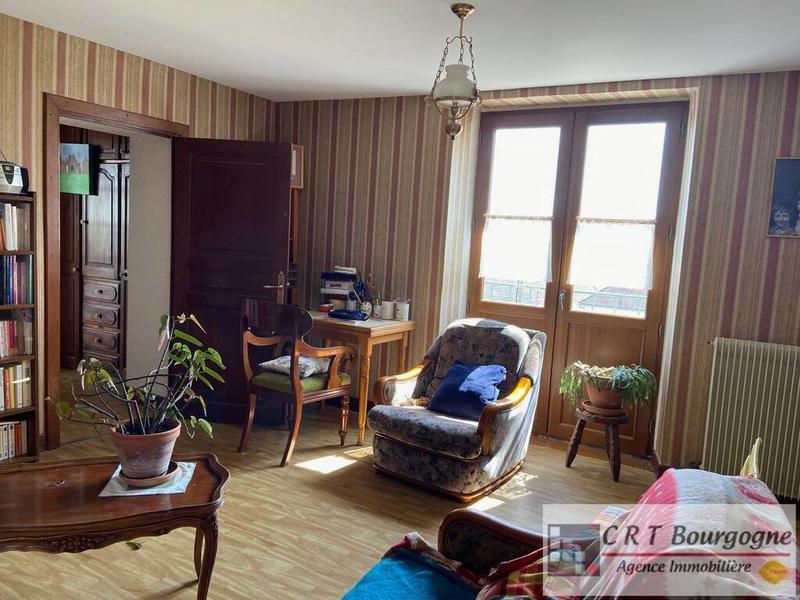 Maison ancienne - 215 m² - 7 pièces