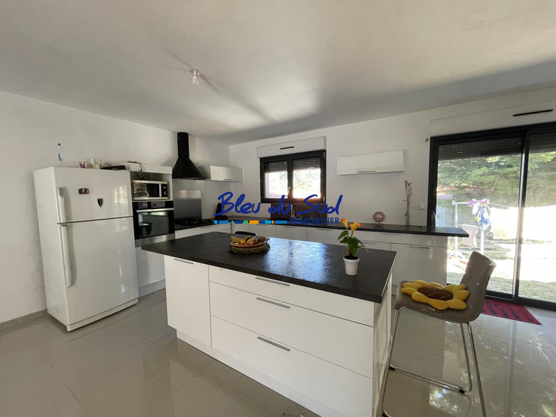 Maison - 96 m² - 3 pièces