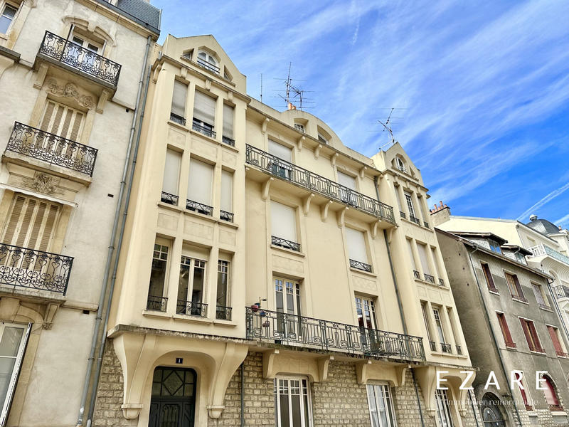 Appartement - 138 m² - 5 pièces