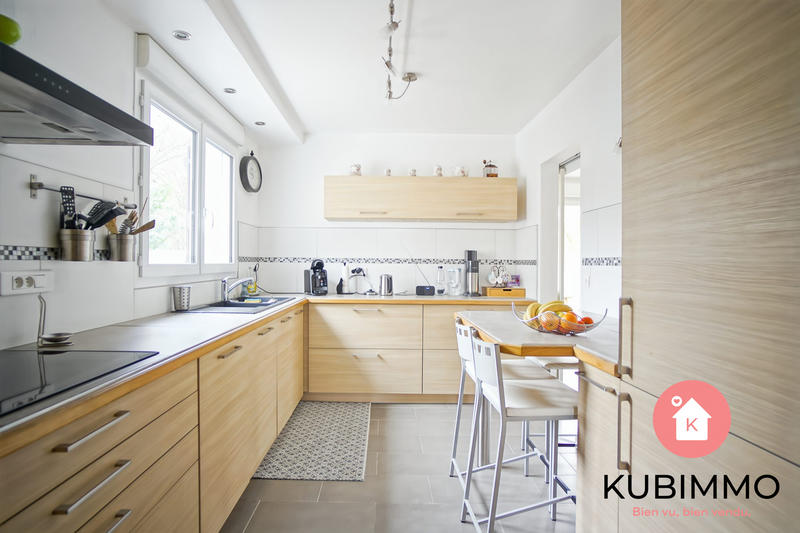 Maison - 158 m² - 6 pièces