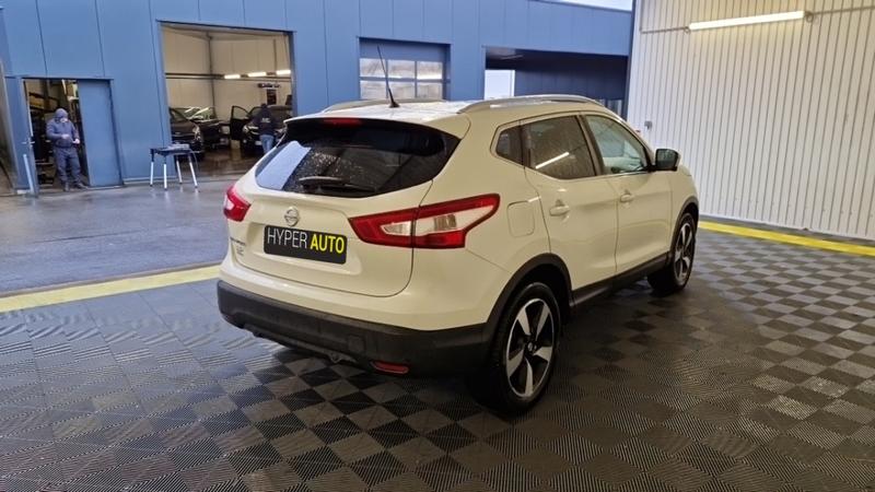 Nissan Qashqai 1.2 Dig-T 115 n-Connecta