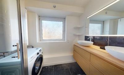 Appartement - 100 m² - 5 pièces