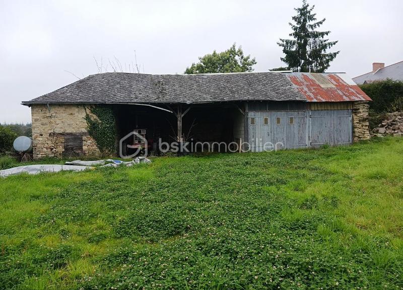 Corps de ferme - 1 577 m² - 2 pièces