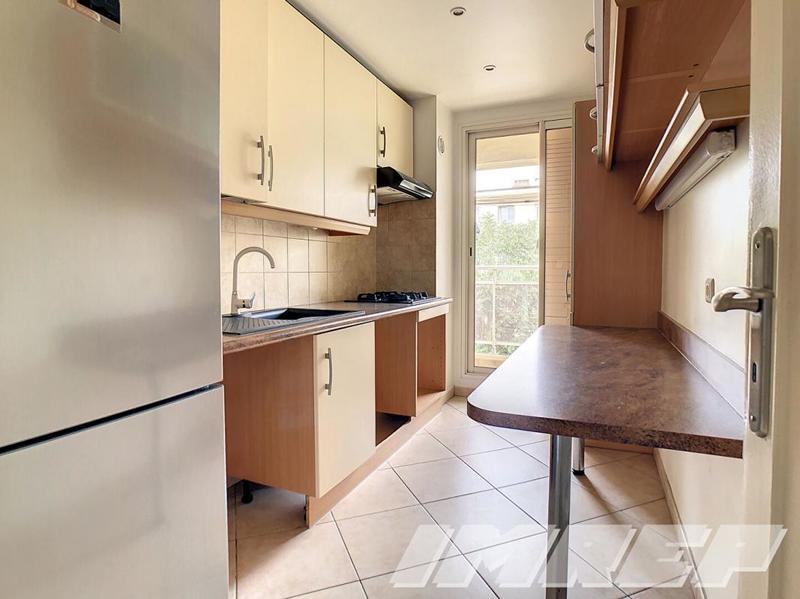 Appartement - 77 m² - 5 pièces