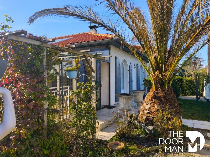 Maison - 160 m² - 6 pièces