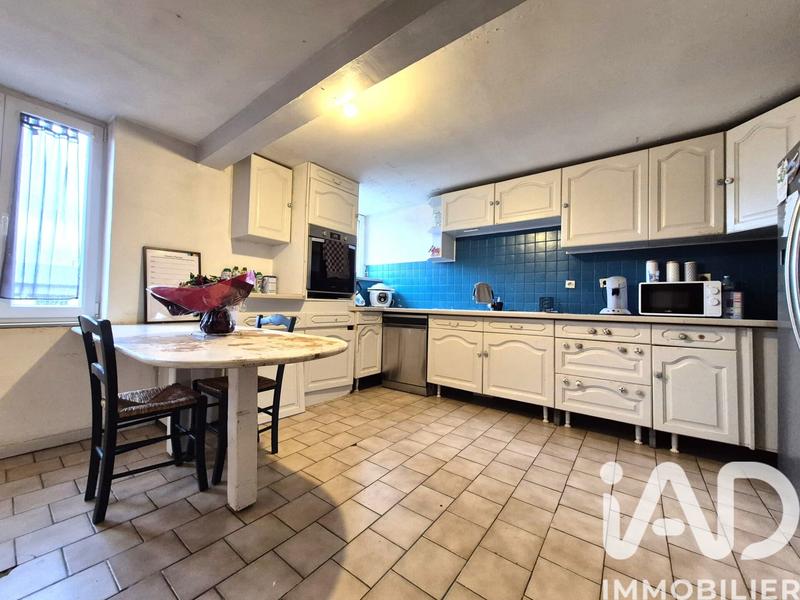 Maison - 183 m² - 7 pièces