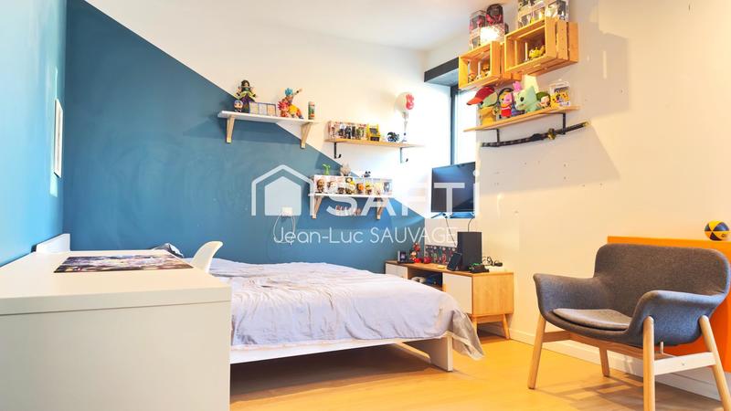 Maison - 210 m² - 5 pièces