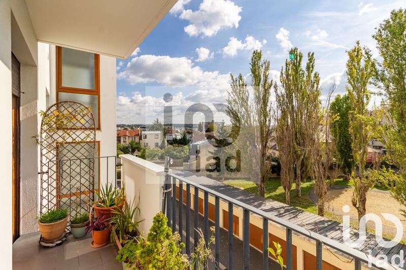 Appartement - 93 m² - 5 pièces