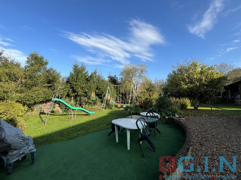 Maison - 276 m² - 5 pièces