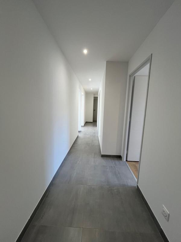 Appartement - 92 m² - 4 pièces