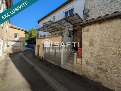 Maison - 90 m² - 4 pièces