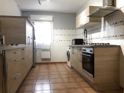 Maison - 105 m² - 6 pièces