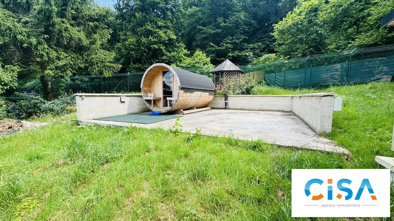 Maison - 186 m² - 7 pièces