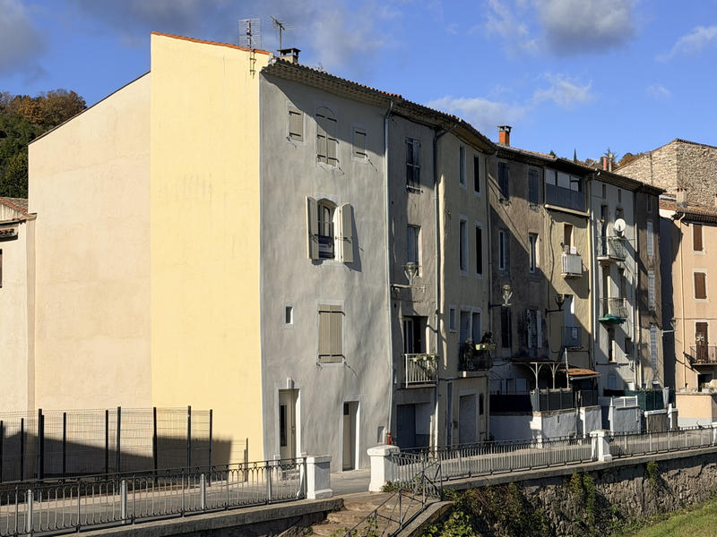 Maison de village - 79 m² - 4 pièces