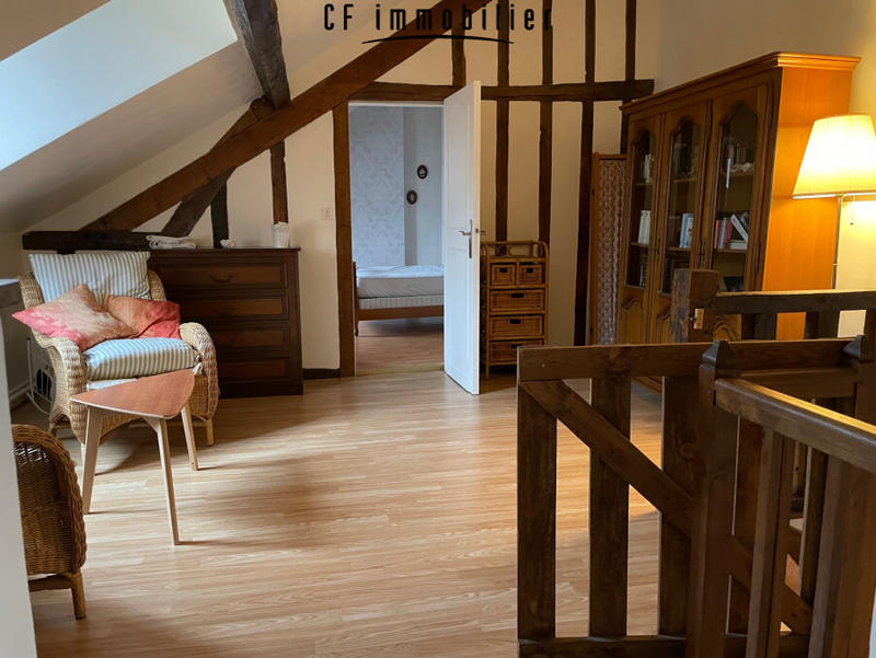 Maison - 215 m² - 8 pièces