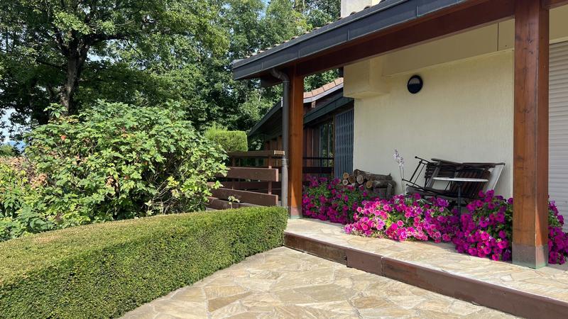 Villa - 292 m² - 8 pièces