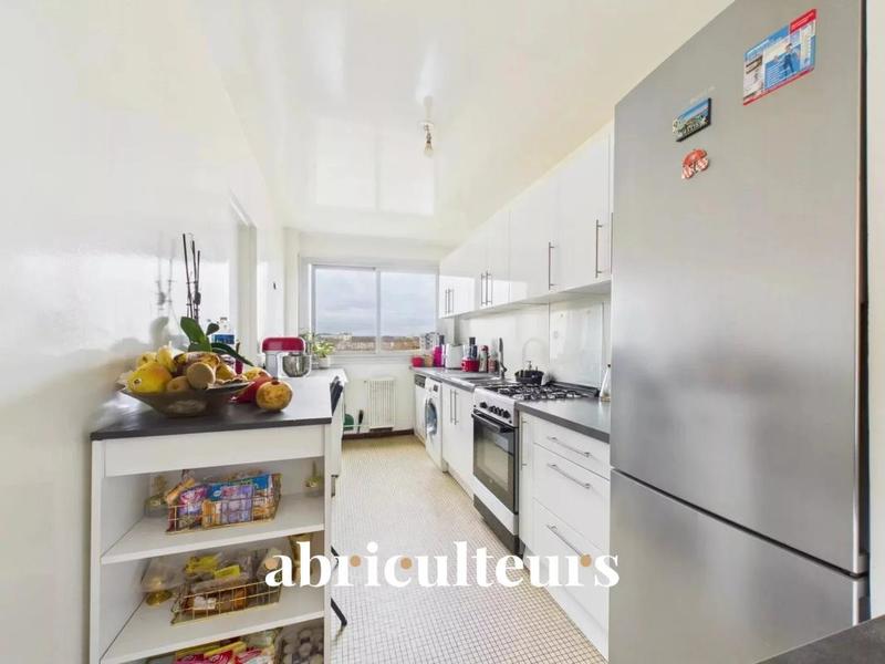 Appartement - 80 m² - 4 pièces