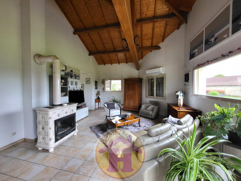 Maison - 165 m² - 6 pièces