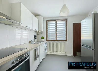 Appartement - 70 m² - 4 pièces