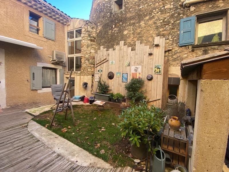 Maison de village - 158 m² - 9 pièces