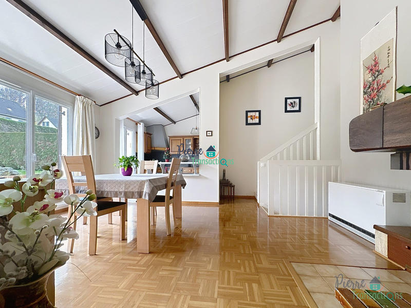 Maison - 118 m² - 6 pièces