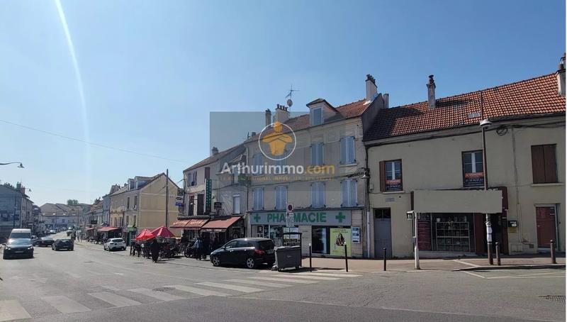 Immeuble - 140 m² - 8 pièces