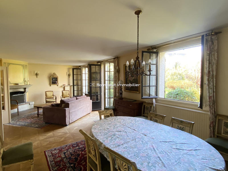 Maison - 179 m² - 8 pièces