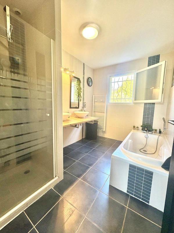 Maison contemporaine - 98 m² - 4 pièces