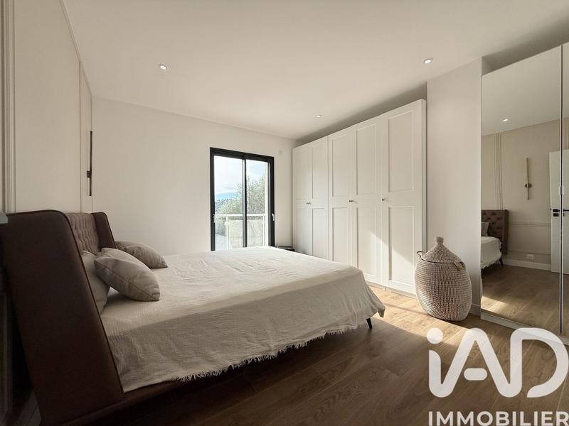 Maison - 141 m² - 5 pièces