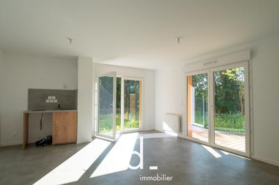 Appartement - 83 m² - 4 pièces