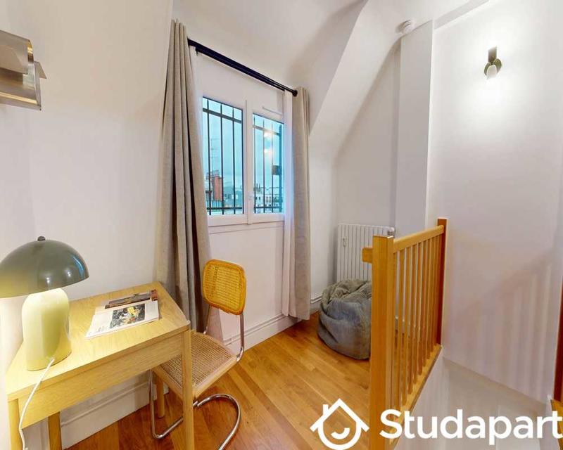 Chambre - 160 m² - 1 pièce