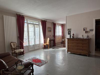 Appartement - 88 m² - 5 pièces
