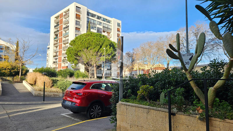 Appartement - 99 m² - 5 pièces