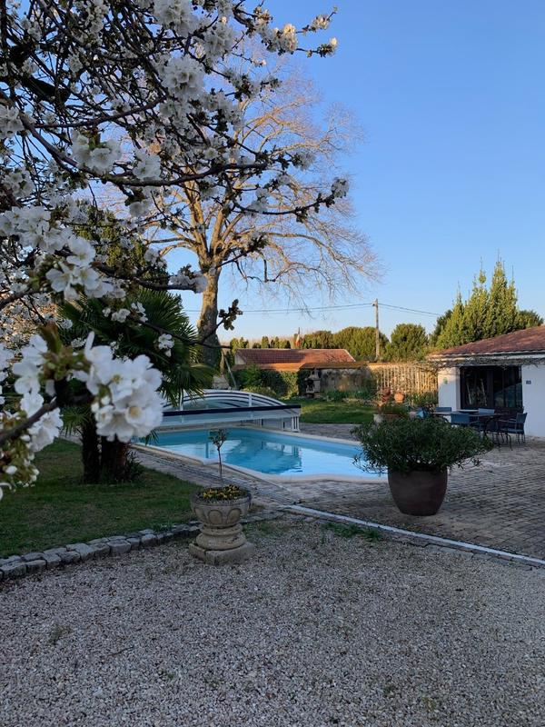 Maison - 263 m² - 10 pièces